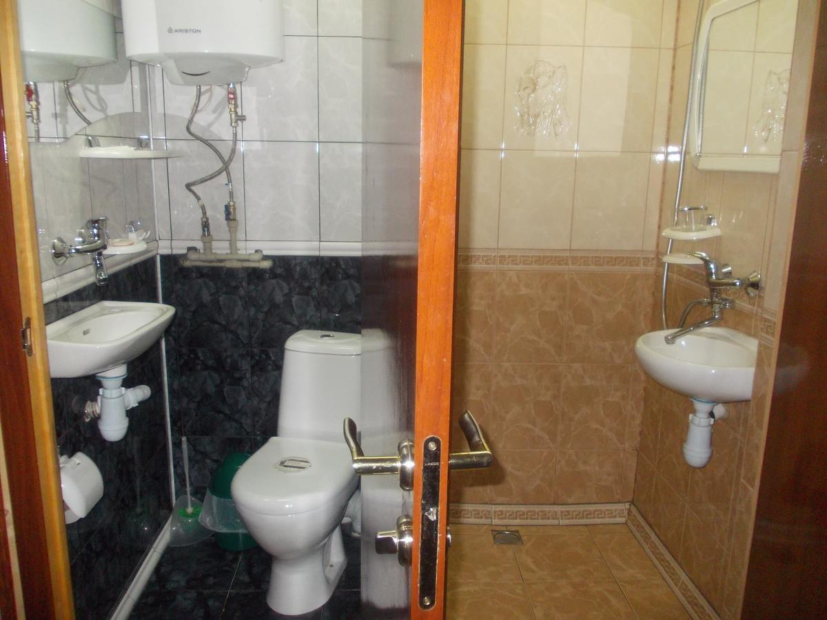 Kitech Guest House Odessa Esterno foto